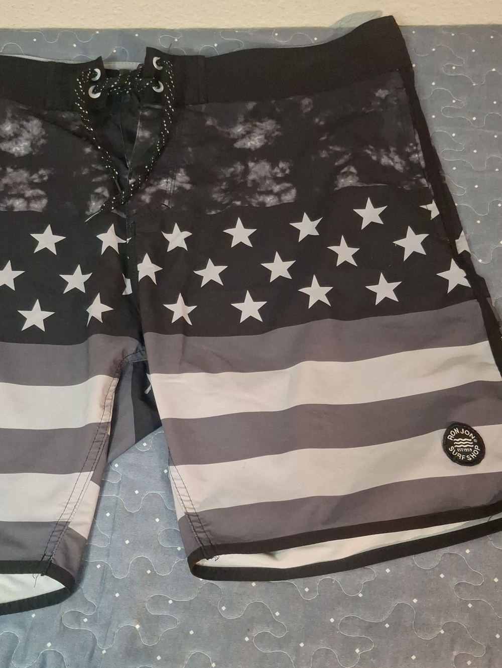Ron Jon Black & Gray Star Stripe Boardshorts size 36